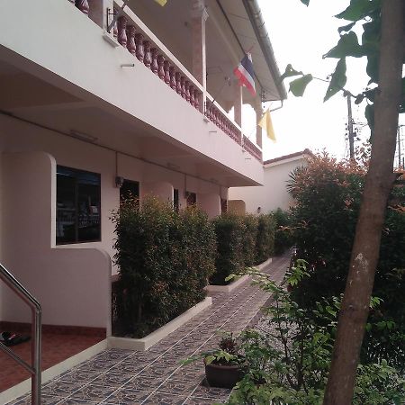 Patong Peace Hostel Luaran gambar