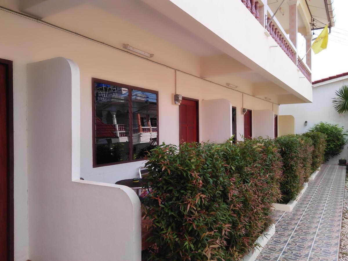 Patong Peace Hostel Luaran gambar